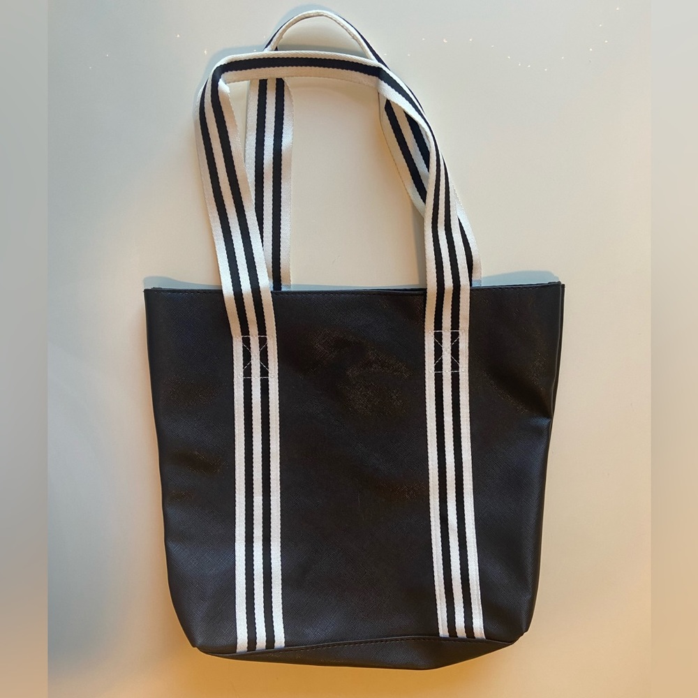 BLACK Make-Up Bag